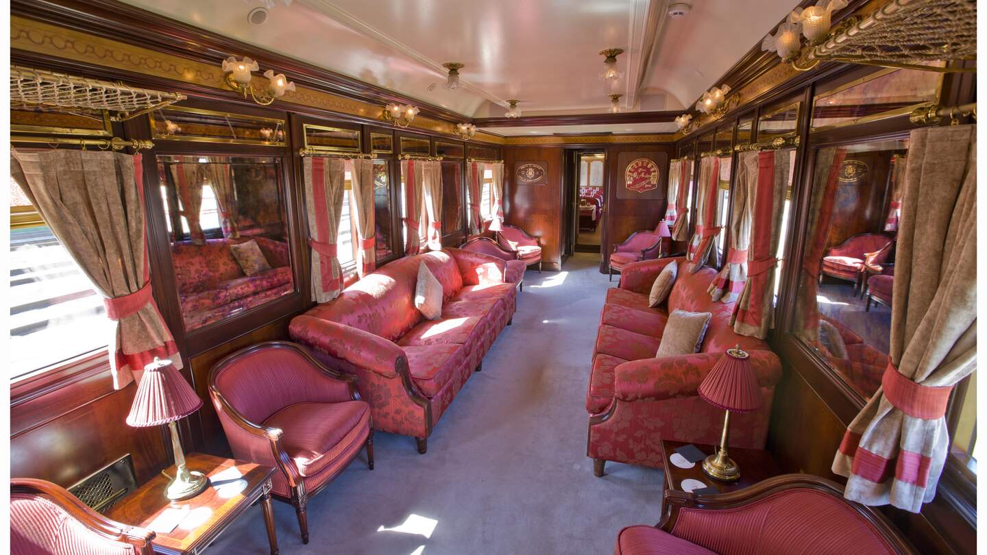 Salonwagen des El Tren Al Andalus | © Renfe Die Einrichtung der Salonwagen im El Tren Al Andalus | © Renfe