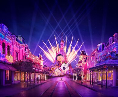Miguel aus dem Pixar Film Coco in der neuen Show TOGETHER: a Pixar Musical Adventure in Walt Disney Studios Park | © Disney Miguel aus dem Pixar Film Coco in der neuen Show TOGETHER | © Disney