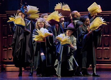 Harry Poter Buecher | © Mehr Theater Hamburg / Manuel Harlan Harry Poter Buecher | © Mehr Theater Hamburg / Manuel Harlan