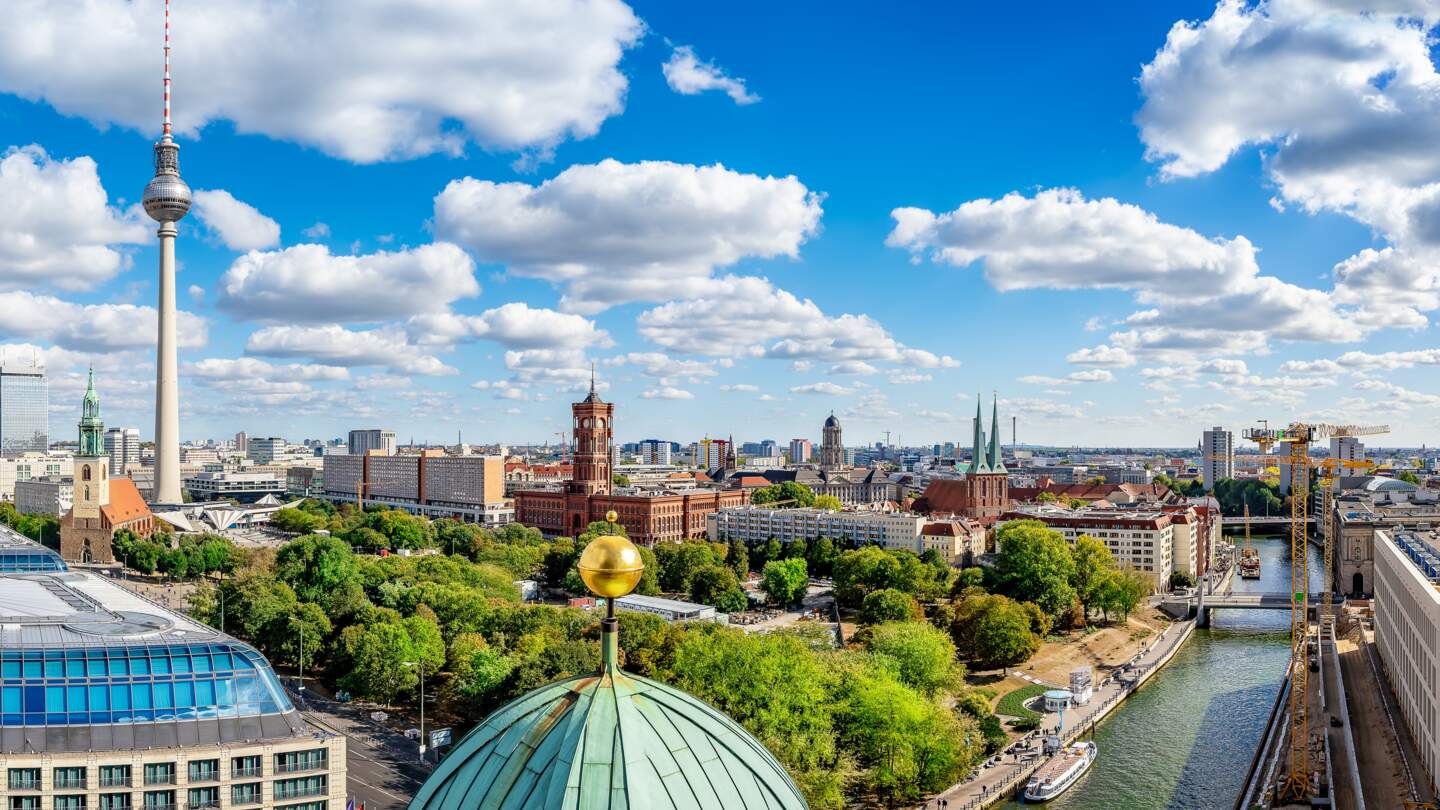 Berliner Stadtzentrum von der Berliner Kathedrale aus gesehen  | © Gettyimages.com/frankpeters