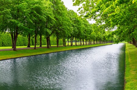 Kanal in einem Stadtpark in Schwerin | © © Gettyimages.com/scanrail