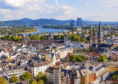Blick von oben auf die Stadt Bonn | © Gettyimages.com/travelview
