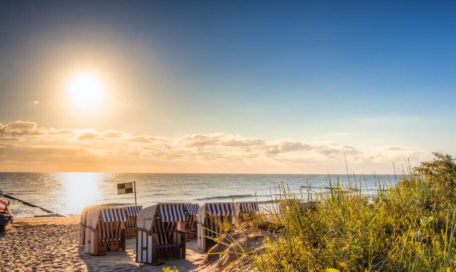 Ein friedlicher Morgen am Strand | © Gettyimages.com/mije_shots