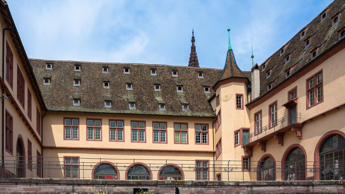 Innenhof des Historischen Museums von Straßburg | © Gettyimages.com/Nellmac