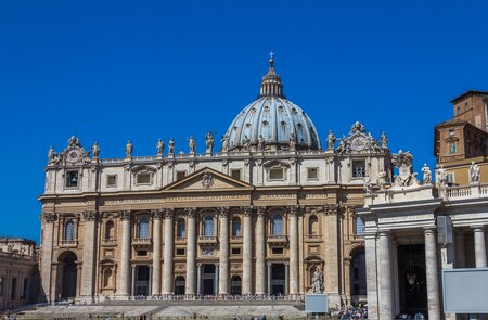 Saint Peters Basilika im Vatikan, Rom | © Gettyimages/PocholoCalapre