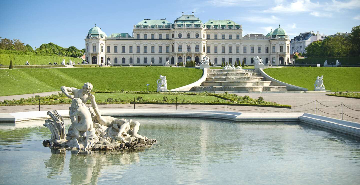 Schloss Oberes Belvedere, bei schönem Wetter in Wien | © Gettyimages.com/Yarchyk