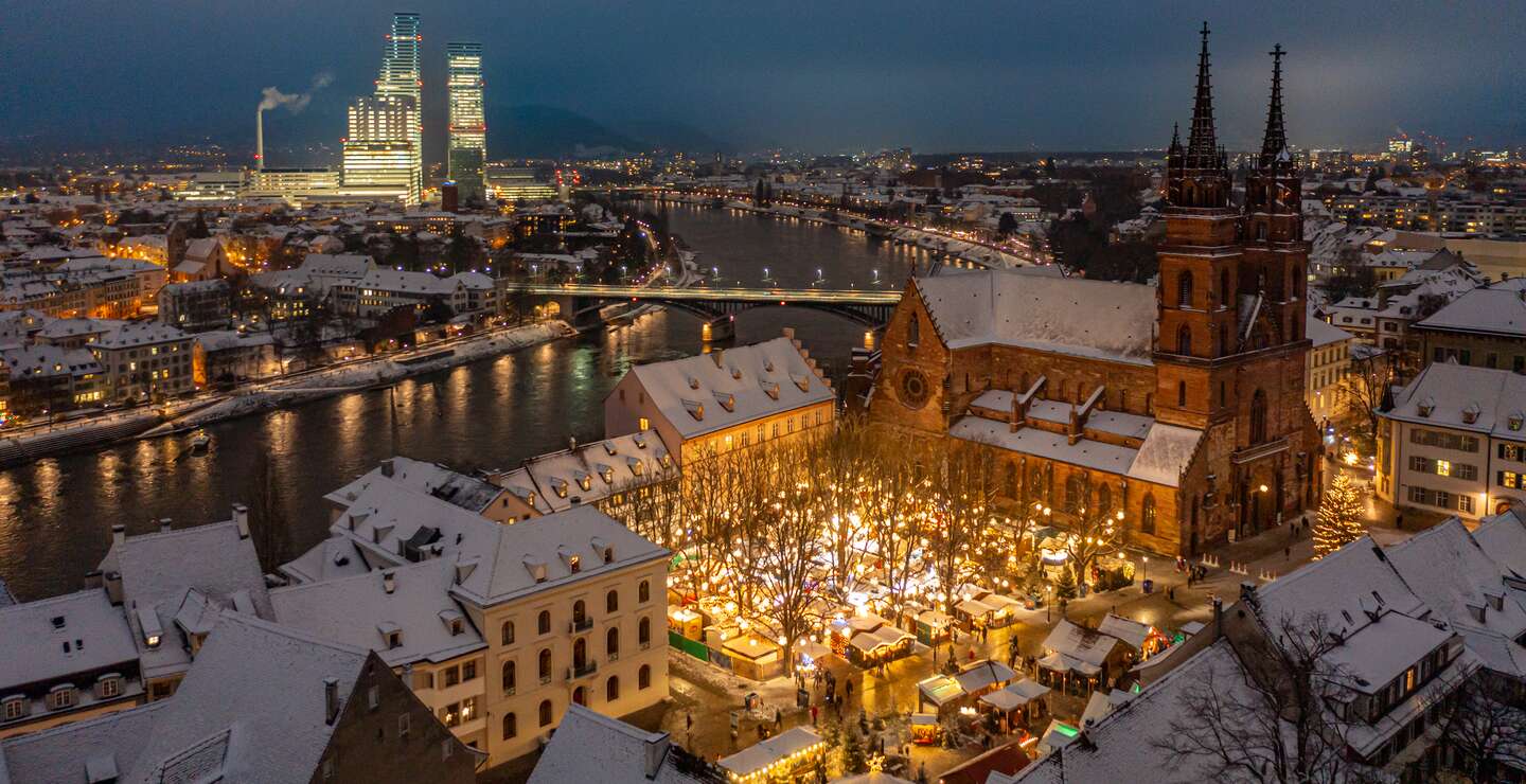 Drohnenaufnahme Weihnachtsmarkt in Basel | © Jan Geerk