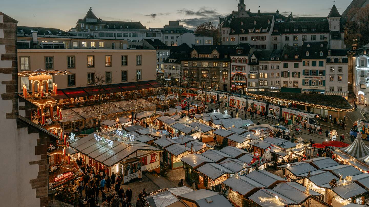 Winter und Weihnachtsmarkt in der Altstadt von Basel | © Utrecht Alive