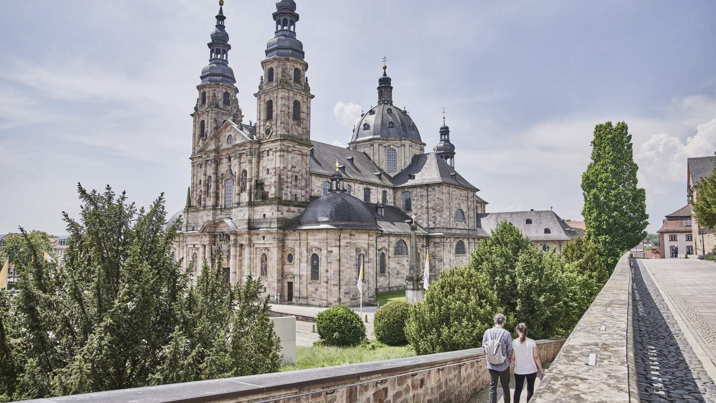 Unterschiedliche Ansichten auf den Hohen Dom zu Fulda | © HA Hessen Tourismus, Roman Knie