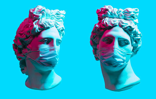 Kreatives Konzept von Neon von Apollo-Statuen in medizinischen Masken | © Gettyimages.com/Stanislav Chegleev