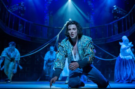 Paul Csitkovics als Romeo aus dem Musical Romeo & Julia – Liebe ist alles | © Stage Entertainment/Stefan Graefe
