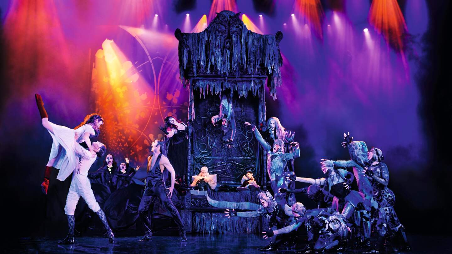 Szenenbild vom Song Nightmare aus dem Musical Tanz der Vampire  | © Stage Entertainment/Brinkhoff Moegenburg