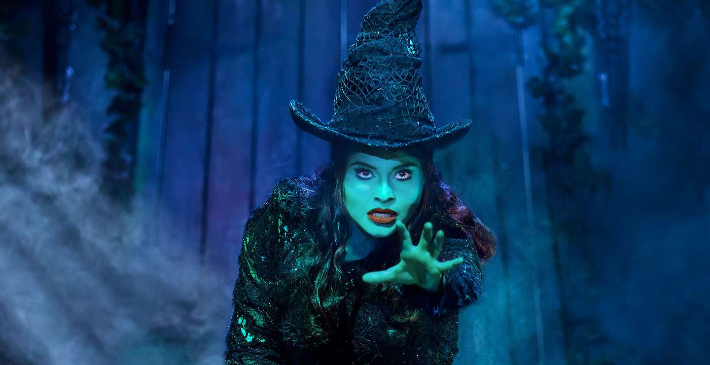Szenenbild mit Hexe Elphaba aus dem Musical Wicked | © Stage Entertainment